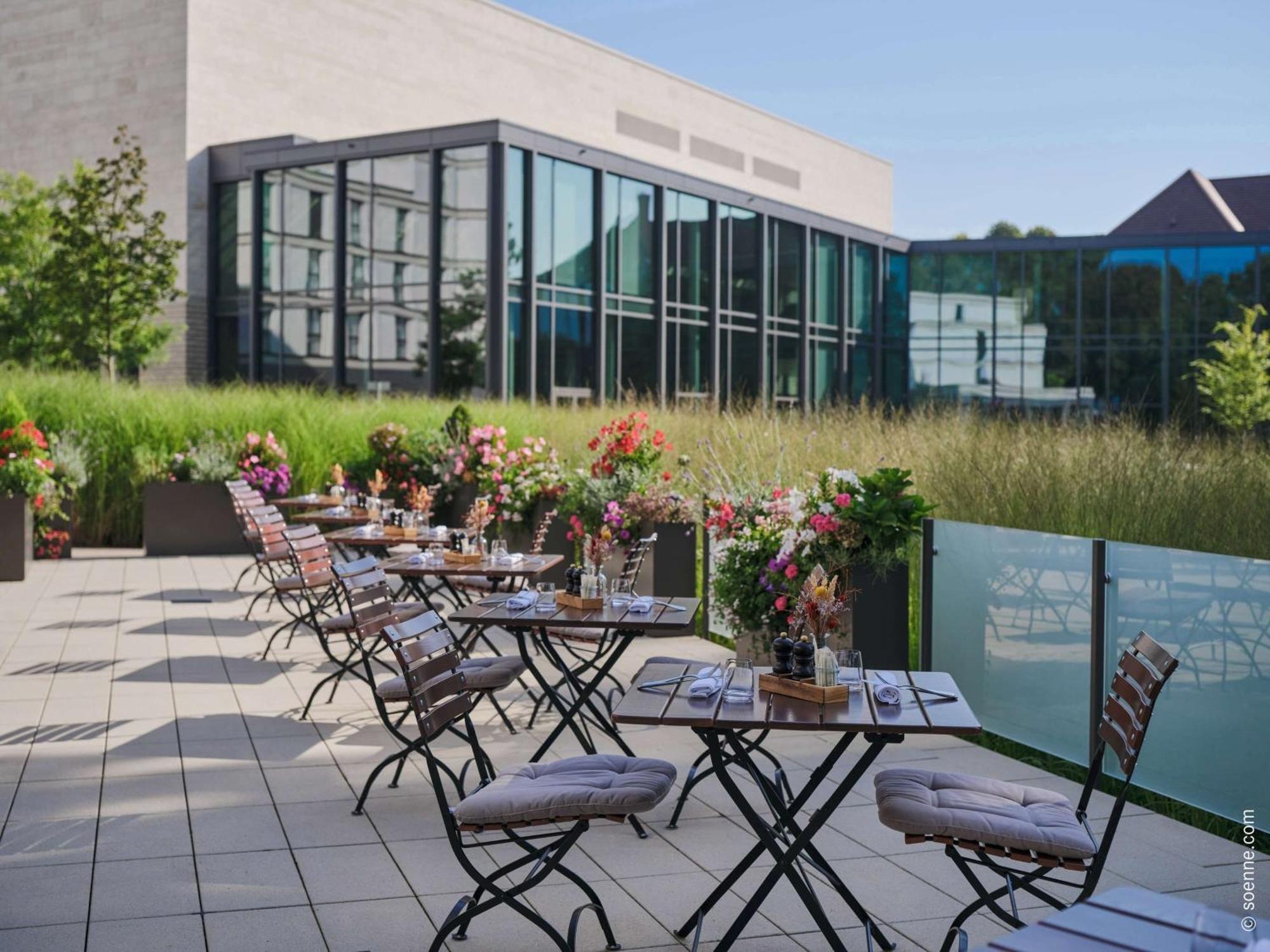 Dorint Parkhotel Frankfurt / Bad Vilbel Exterior photo