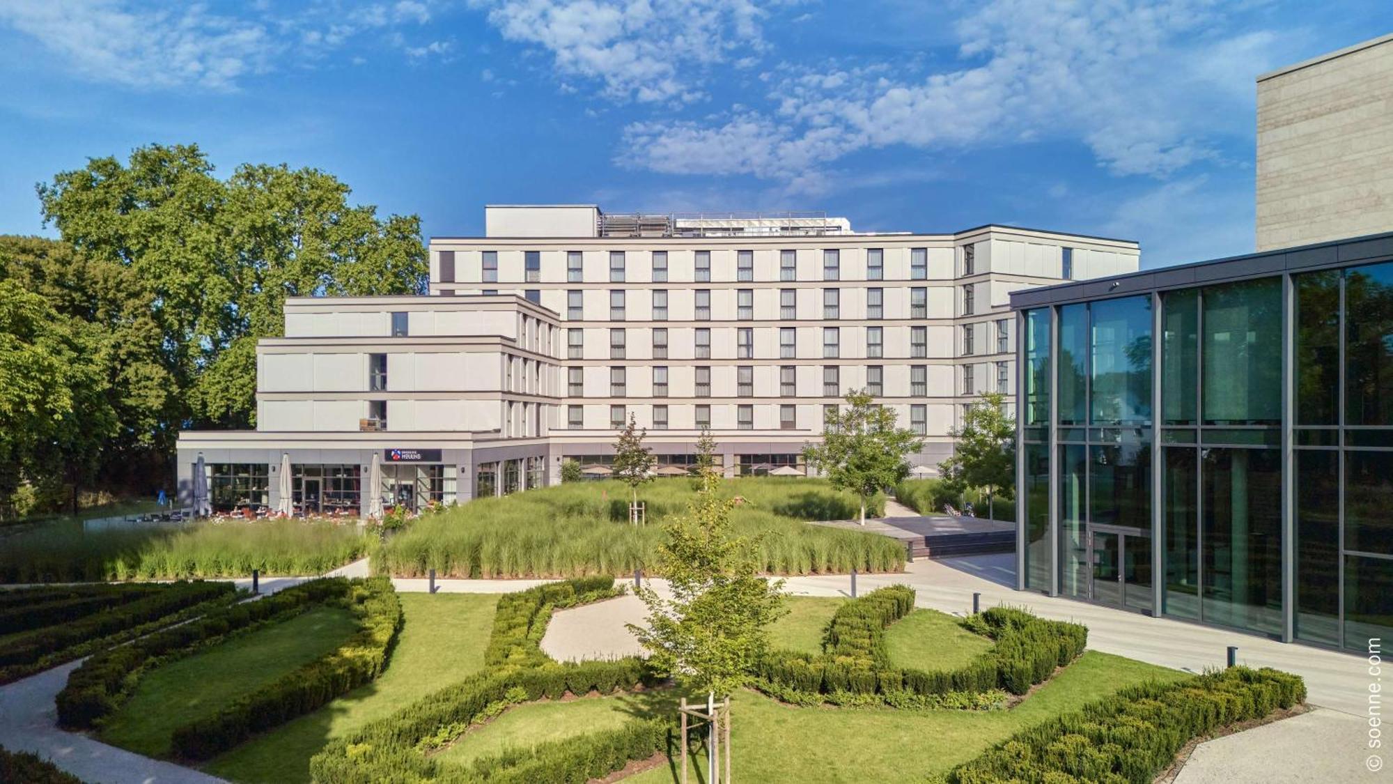 Dorint Parkhotel Frankfurt / Bad Vilbel Exterior photo